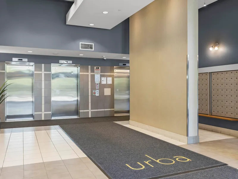 809 5380 OBEN STREET - photo 3 of 25