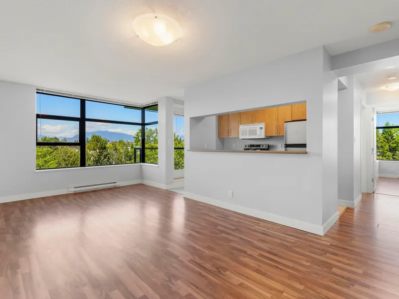 809 5380 OBEN STREET - photo 4 of 25