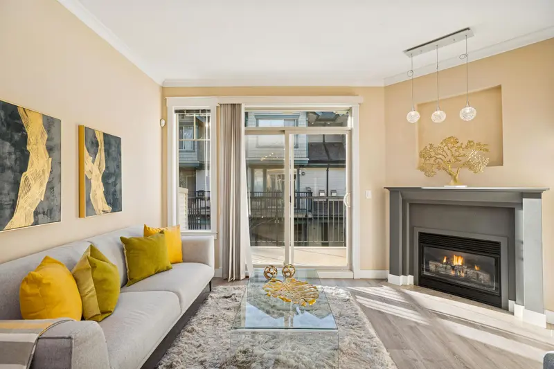 68 6233 BIRCH STREET - photo 2 of 25