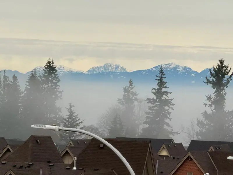 7 2350 165 STREET - photo 3 of 16