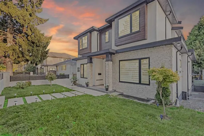 1412 E 63RD AVENUE - photo 2 of 25