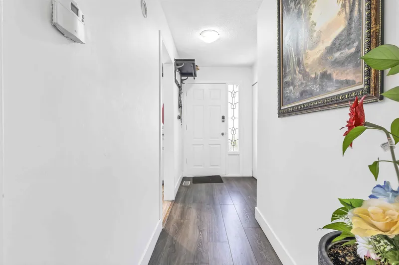 106 11901 89A AVENUE - photo 3 of 25