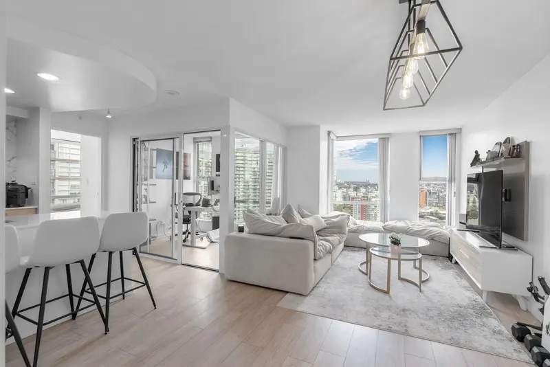 2605 1008 CAMBIE STREET - photo 2 of 25