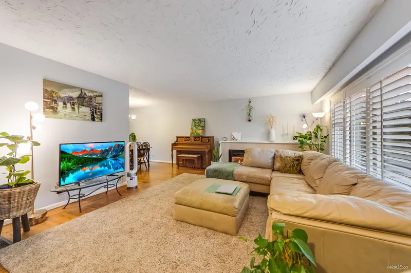 3020 THORNCLIFFE DRIVE - photo 4 of 25