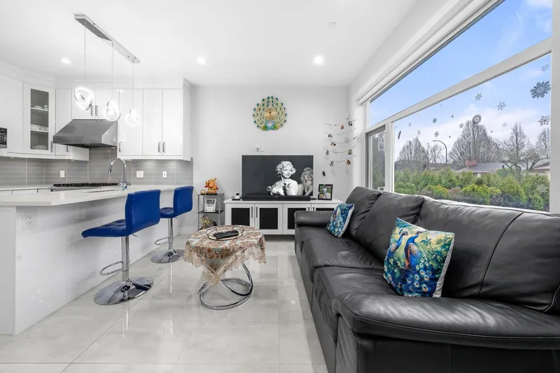 6751 KNIGHT STREET - photo 3 of 25