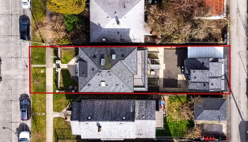 6182 COMMERCIAL STREET - photo 4 of 25