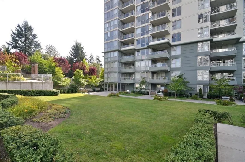 407 295 GUILDFORD WAY - photo 2 of 22