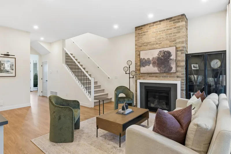 3046 BRIGETTE STREET - photo 3 of 25