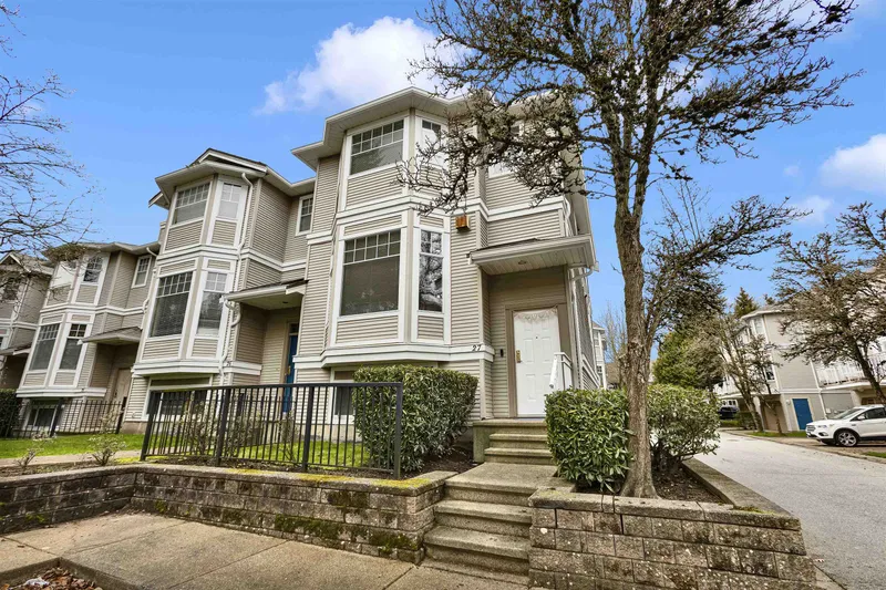 27 6518 121 STREET - photo 1 of 25