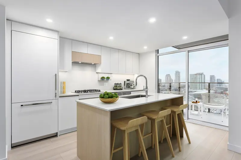 3009 13573 98A AVENUE - photo 1 of 13