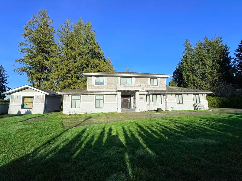 15555 38A AVENUE - photo 4 of 25