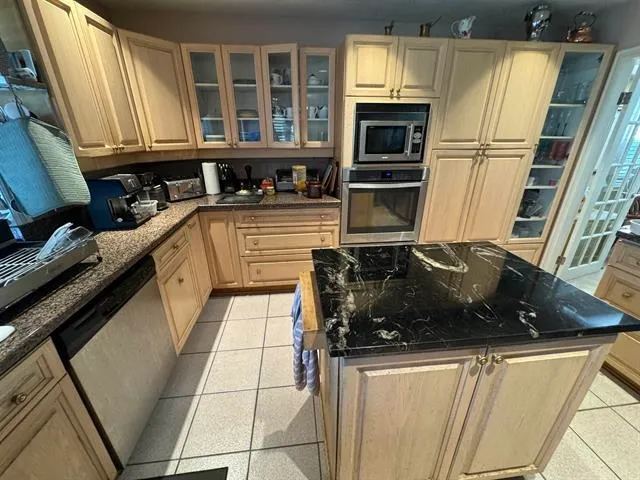 7426 BRIDGE STREET - photo 2 of 2