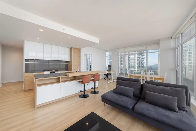 3503 4688 KINGSWAY - photo 4 of 23