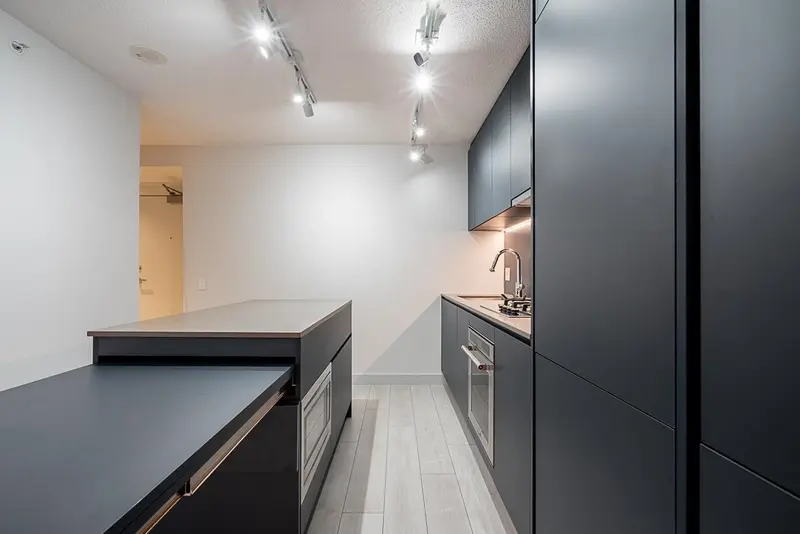 1106 988 QUAYSIDE DRIVE - photo 4 of 25