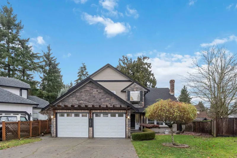 15751 98A AVENUE - photo 1 of 25