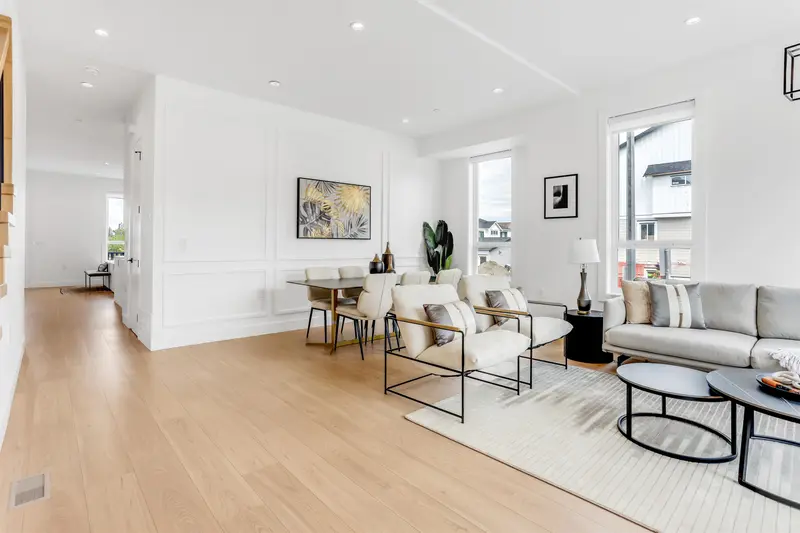 20961 83 AVENUE - photo 2 of 25