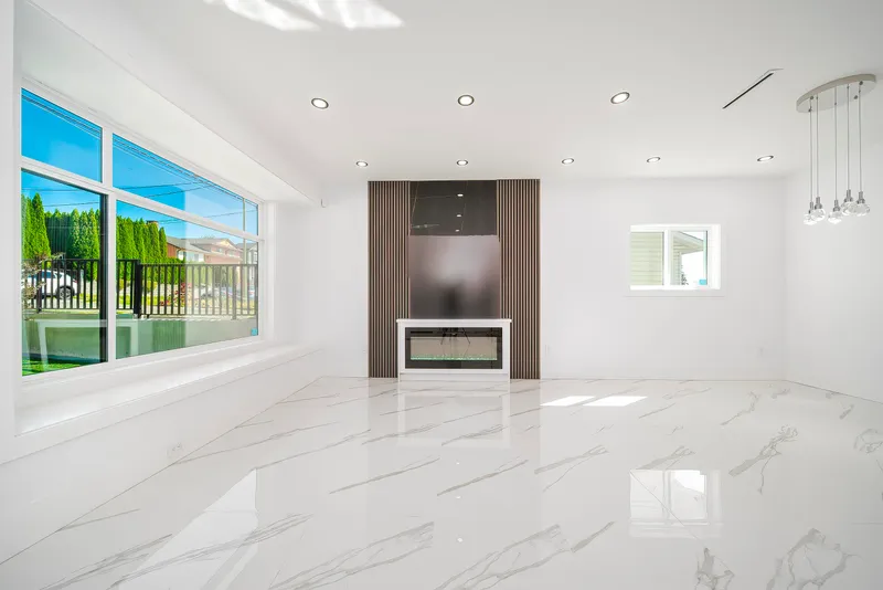 8012 11TH AVENUE - photo 2 of 23