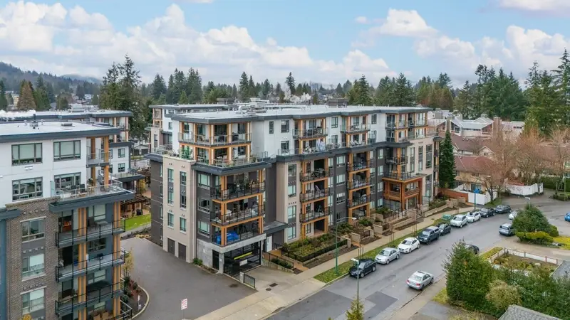 305 741 ANSKAR COURT - photo 1 of 24