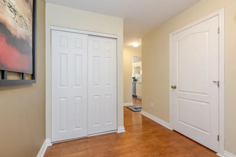 202 20433 53 AVENUE - photo 4 of 25