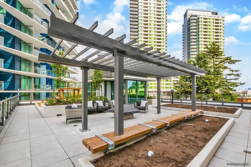 408 8238 LORD STREET - photo 4 of 19