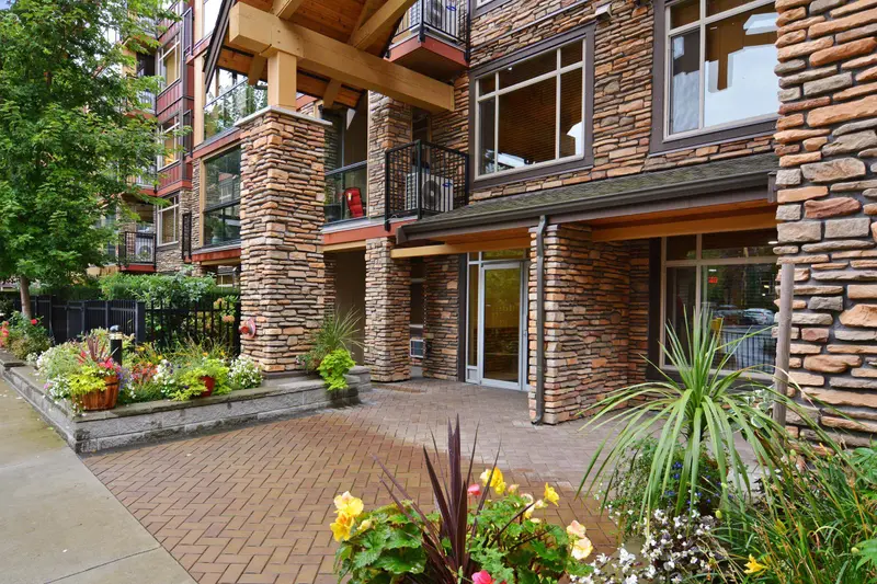 429 8288 207A STREET - photo 3 of 25