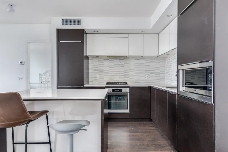 903 5233 GILBERT ROAD - photo 2 of 19