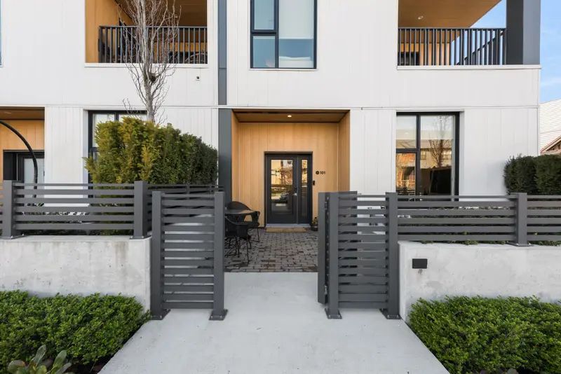 101 251 BOUNDARY BAY ROAD - photo 4 of 25