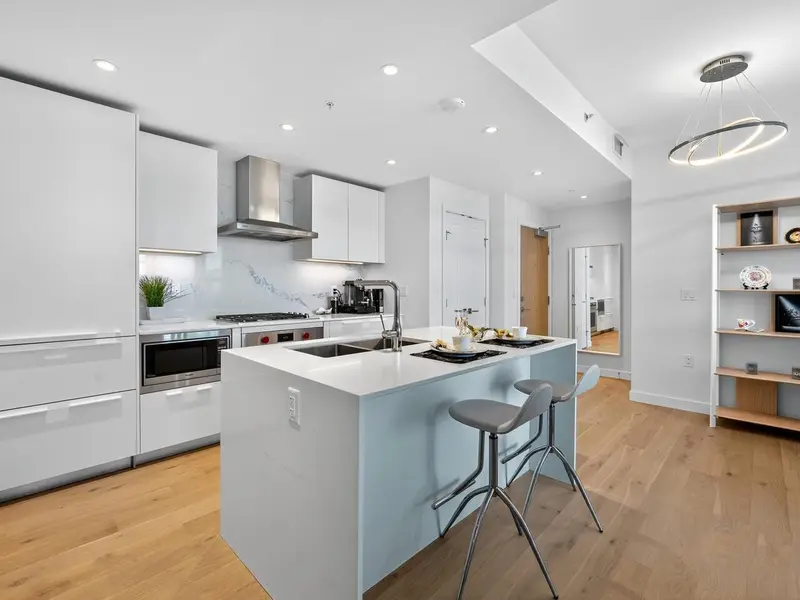 3604 6699 DUNBLANE AVENUE - photo 4 of 23