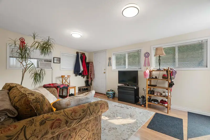 7790 GRAND STREET - photo 4 of 25