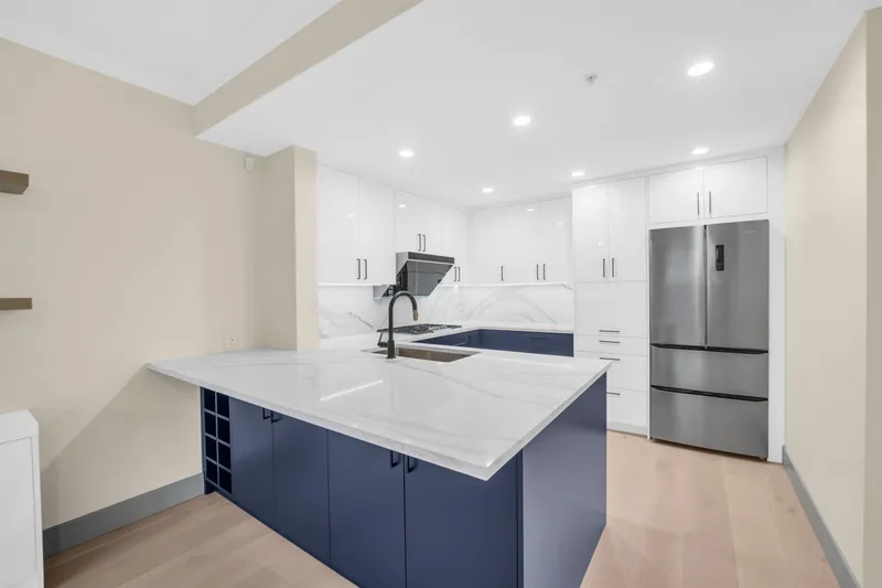 6018 CHANCELLOR MEWS - photo 1 of 25