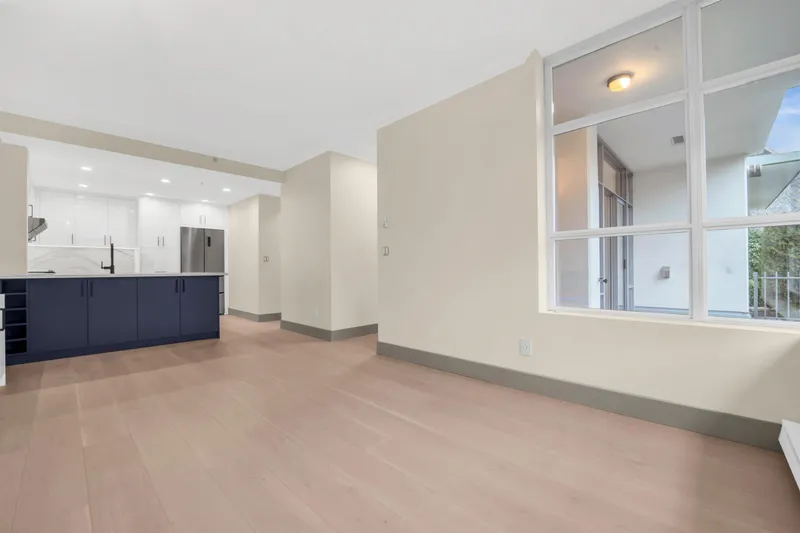 6018 CHANCELLOR MEWS - photo 4 of 25