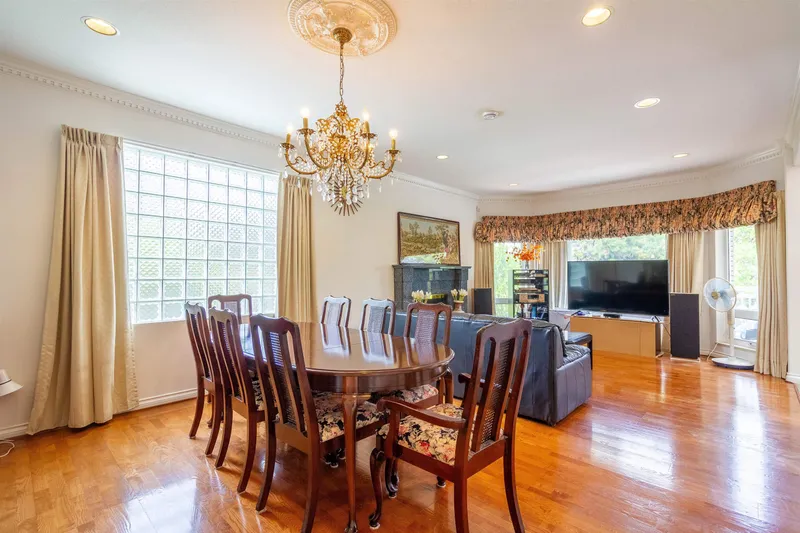 7286 BARNET ROAD - photo 4 of 25