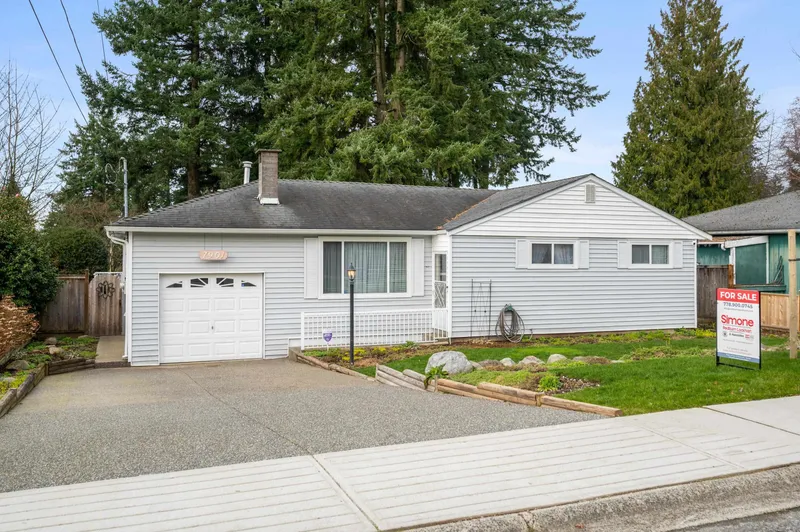 7901 110 STREET - photo 2 of 25