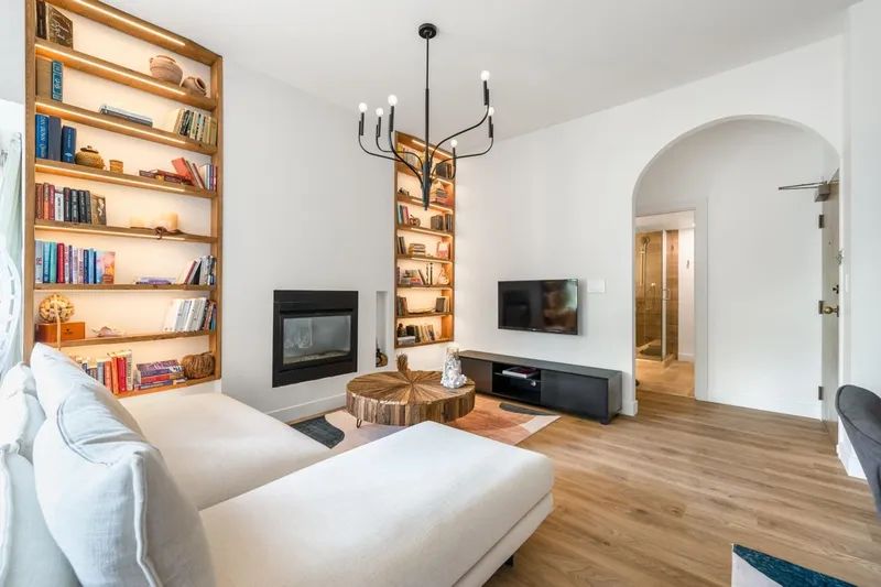 102 410 CARNARVON STREET - photo 3 of 24