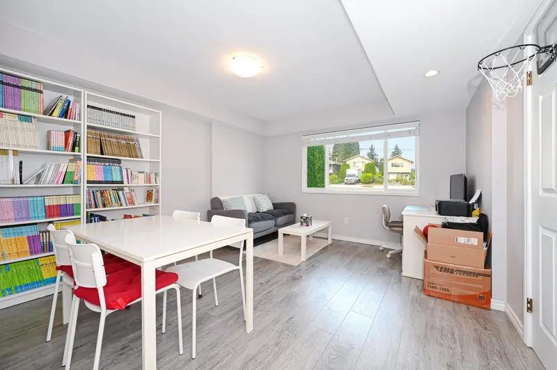 1818 FRASER AVENUE - photo 3 of 25