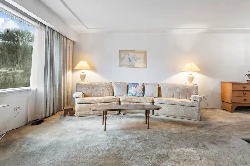 3281 E 2ND AVENUE - photo 3 of 25