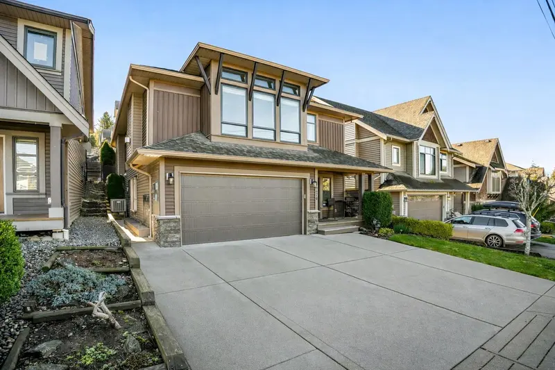 46674 UPLANDS ROAD - photo 2 of 25