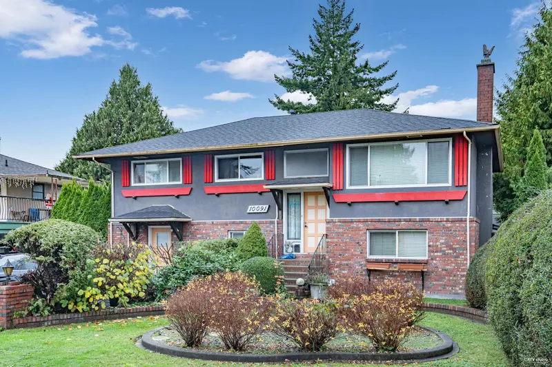 10091 AINSWORTH CRESCENT - photo 2 of 11