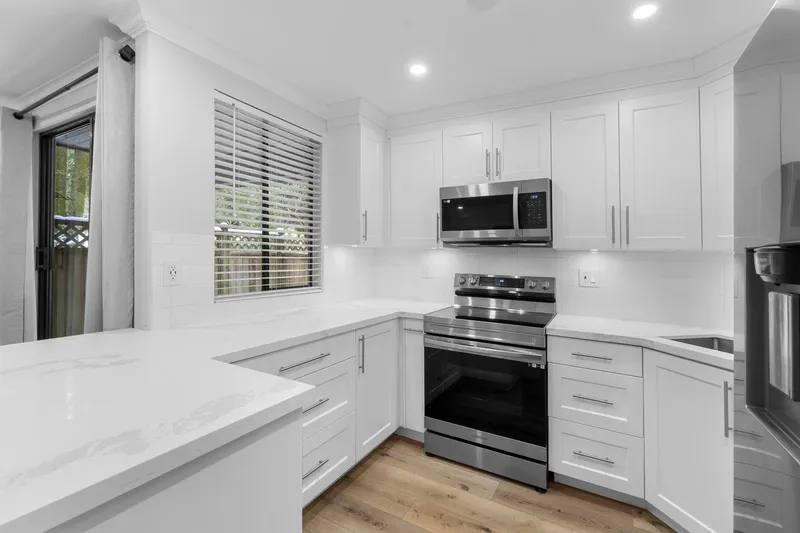 102 9152 SATURNA DRIVE - photo 1 of 25