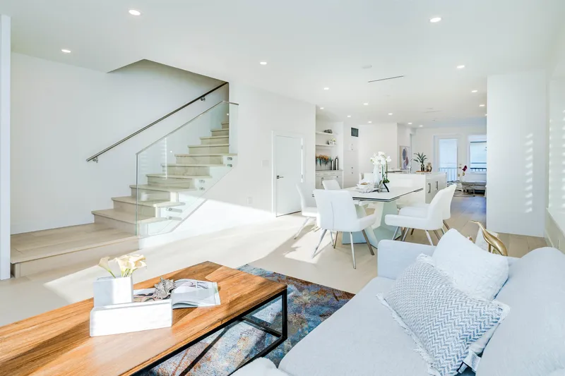 3321 W 37TH AVENUE - photo 2 of 25