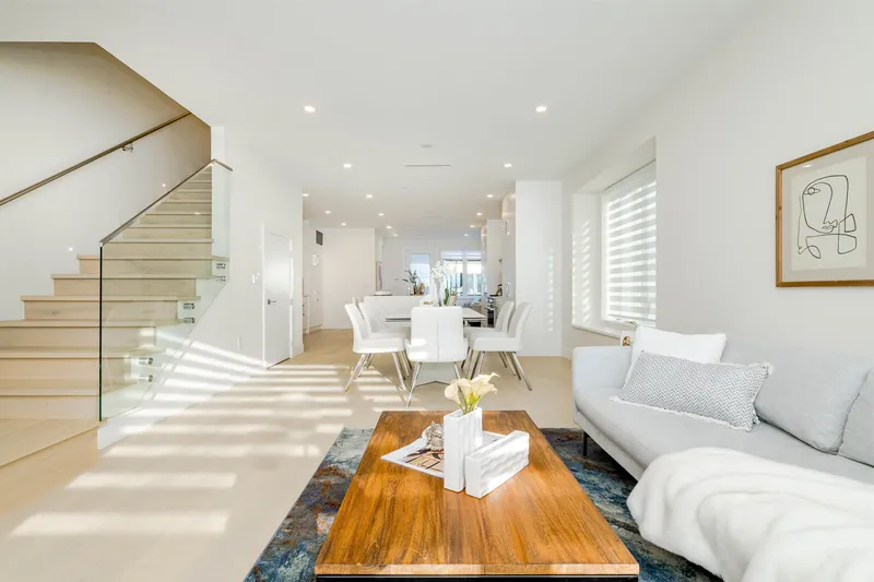 3321 W 37TH AVENUE - photo 3 of 25