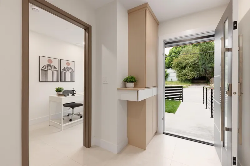 102 914 ROCHESTER AVENUE - photo 2 of 25