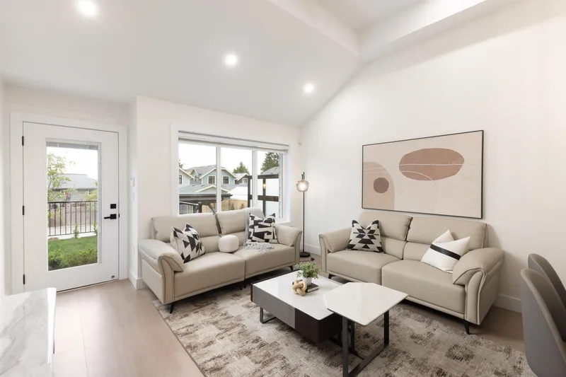 102 914 ROCHESTER AVENUE - photo 3 of 25