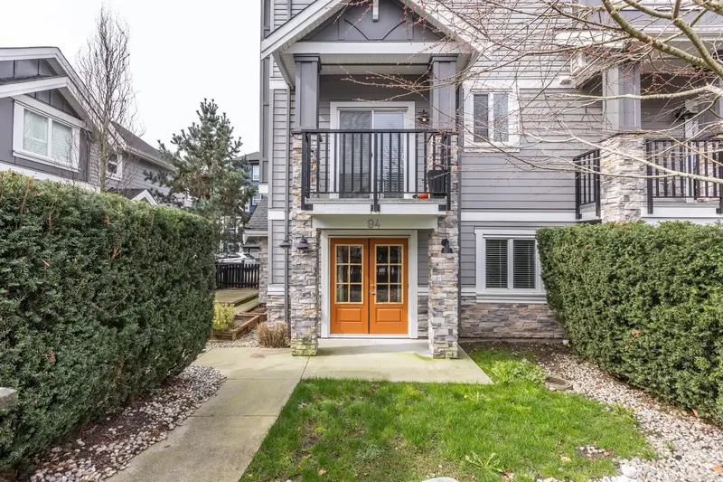 94 20860 76 AVENUE - photo 4 of 25