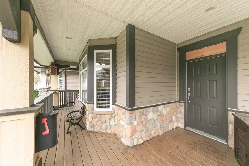 14731 59A AVENUE - photo 2 of 25