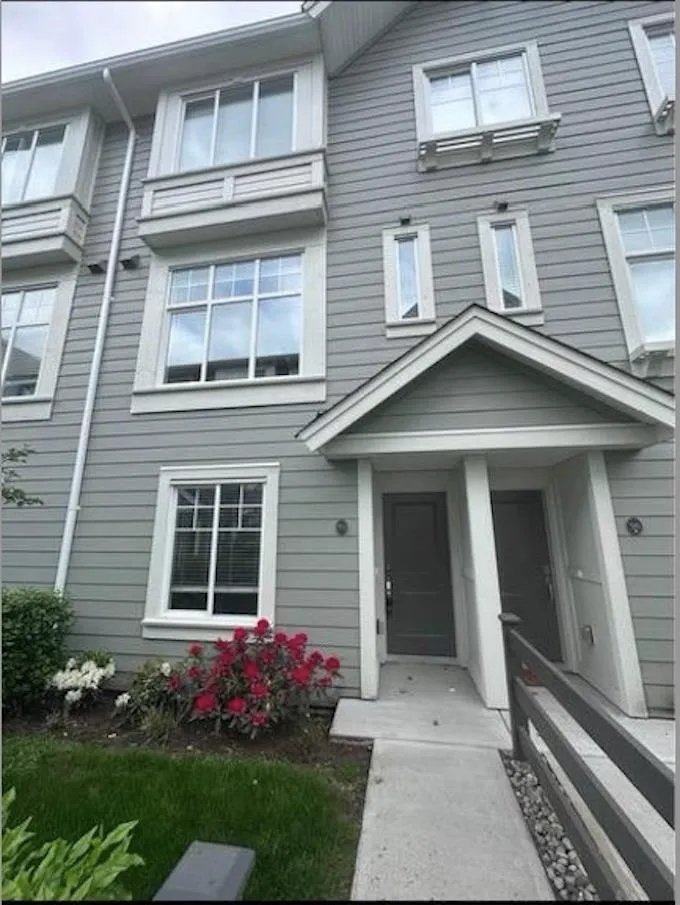 95 15778 85 AVENUE - photo 2 of 13