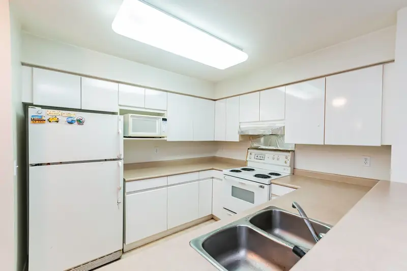 305 3065 PRIMROSE LANE - photo 2 of 25