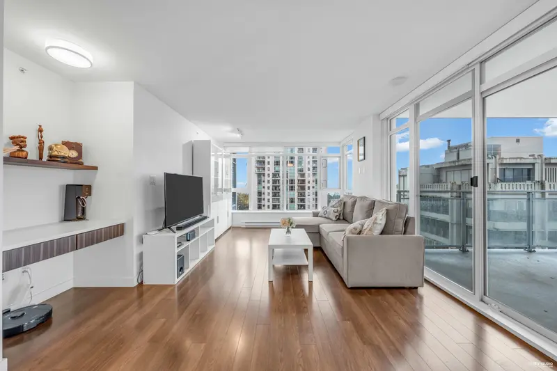 903 608 BELMONT STREET - photo 1 of 25