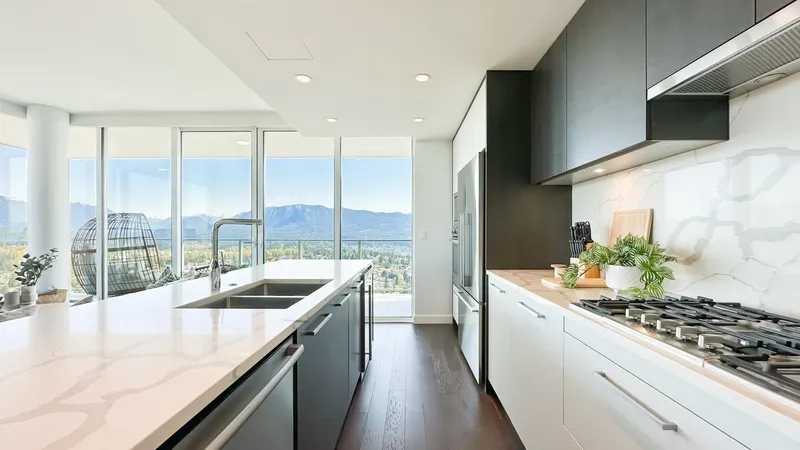 4702 567 CLARKE ROAD - photo 3 of 25