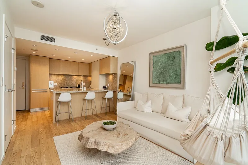 2103 1351 CONTINENTAL STREET - photo 1 of 25